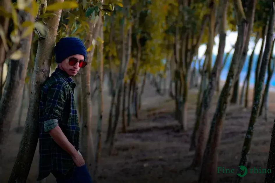 Making Money on YouTube Without Showing Your Face: Tips